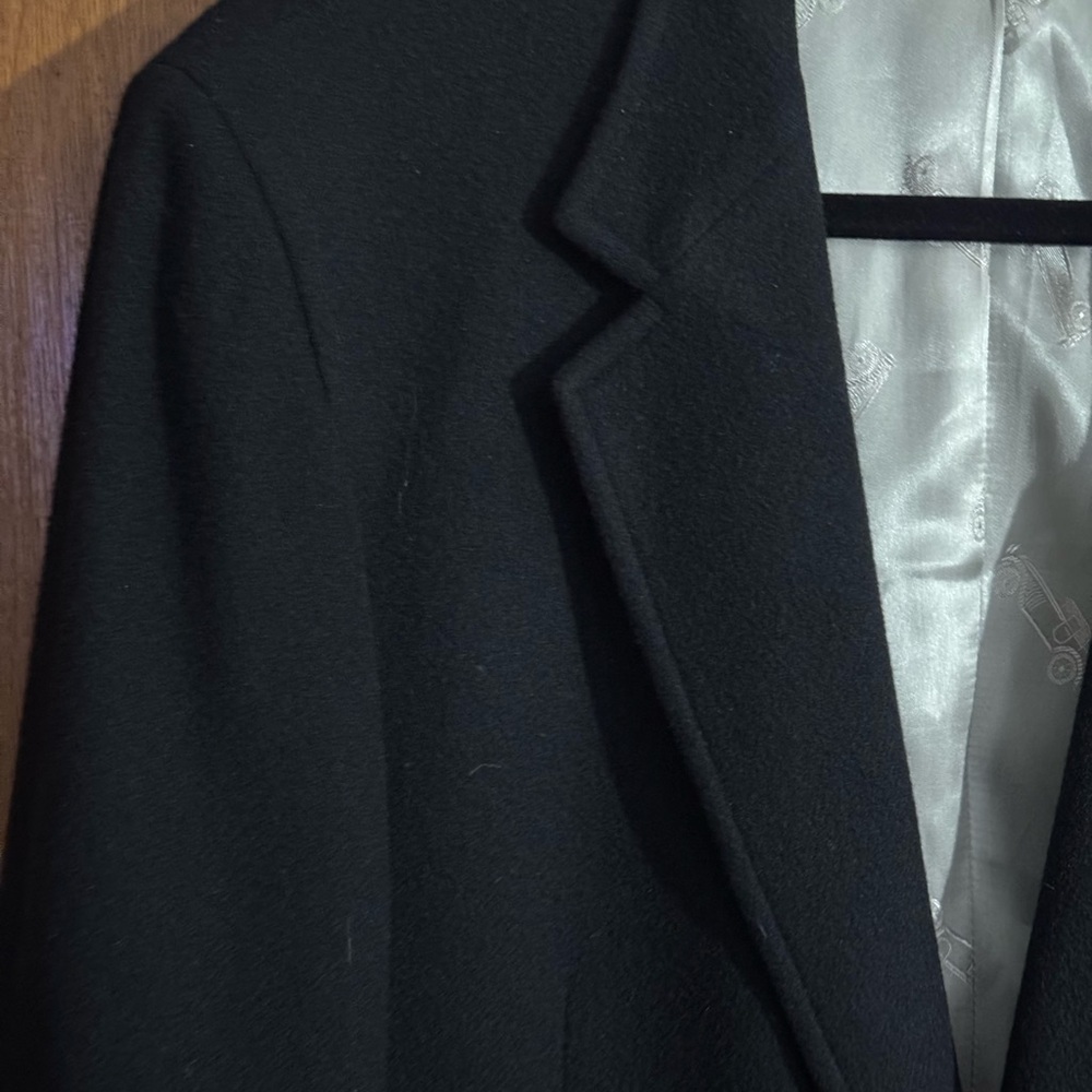 Imported Genuine Cashmere Black Sport Coat Jacket with vintage car lining